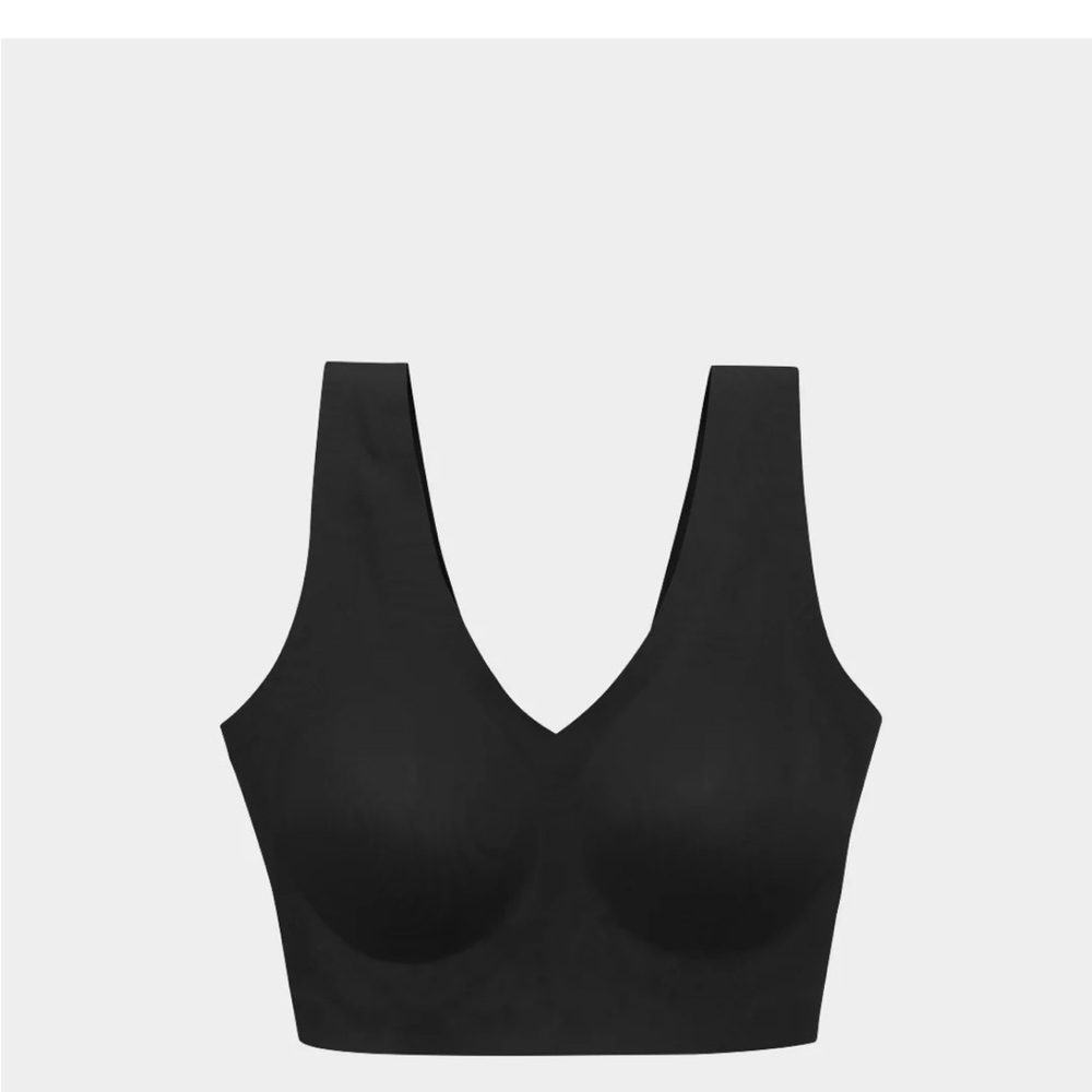 Seamless Black Bralette